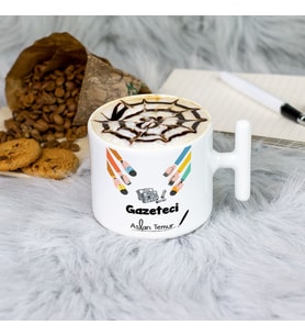 Gazeteci Latte Fincanı
