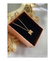 Zirkon Taşlı Minimal Gold M Harfli Kolye