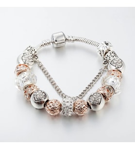 Pandora Tarz Kristal Charm Bİleklik, Ahşap Kutu içerisinde