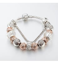 Pandora Tarz Kristal Charm Bİleklik, Ahşap Kutu içerisinde