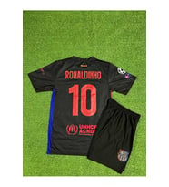 Barcelona Yeni Sezon Ronaldinho Çocuk Forması (BLACK) (Siyah)