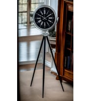 Majestic Krom Tripod Ayaklı Saat (Standart)