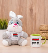 Kişiye Özel Vosvos Minibüs Tasarımlı Peluş Tavşan ve Yeşil Kupa