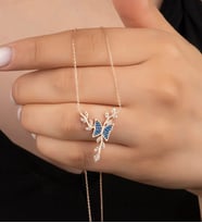 925 Ayar Gümüş Zirkon Taşlı Mavi Daldaki Kelebek Kolye