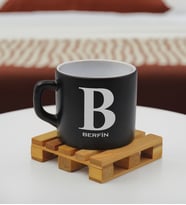 BK Gift Kişiye Özel İsimli Renkli Middle Çay & Kahve Fincanı-3(14 Renk Seçeneği), Arkadaşa Hediye, Sevgiliye Hediye, Doğum Günü Hediyesi (Siyah)