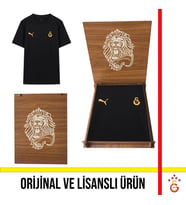 Galatasaray Lisanslı Puma Logo ve Armalı Siyah Aslan Ahşap Kutulu T-Shirt 78290711
