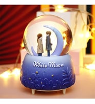 White Moon Işıklı Müzikli Kar Küresi