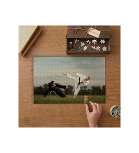 Çimenlerde Tekvando Tasarımı 240 parça Ahşap Puzzle Ahşap Kutuda MP00945