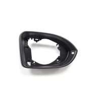 VW Passat B8.5 2020-2022 Sağ Dikiz Aynası Çerçevesi Plastiği 3G0857602