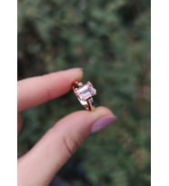 Morganite Baget Pırlantalı Tek Taş Yüzük - AK0160