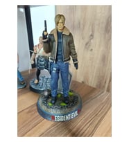 Resident Evil 4 Leon Figür Resident Evil 4 Leon Scott Kennedy Büyük Boy 25CM