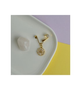 Deliksiz Göbek Piercing Mıknatıslı Sıkıştırma Çiçek Figürlü (Gri)