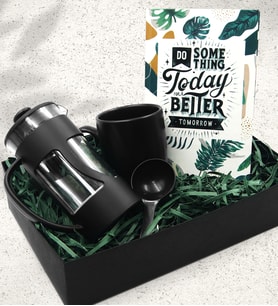 Siyah Kupa & Özel Tasarımlı Defter & French Press Hediye Seti