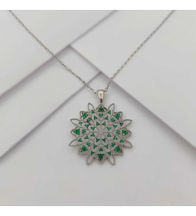 Gümüş Yeşil Zirkon Taşlı Yaşam Çiçeği Kolye 925 Ayar