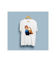 Oversize Kadın Gücü Baskılı Tasarım Unisex T-shirt (Beyaz)