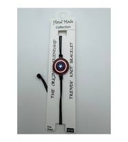 Kaptan Amerika Kalkan Figürlü Ayarlanabilir Unisex Bileklik – Marvel Tarzı Tasarım