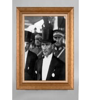 Altın Varaklı Paspartulu Çerçeveli Atatürk Tablo nt1137
