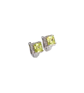 925 Gümüş Peridot Taşlı Kare Baget Tasarım Işıltılı Kadın Küpe