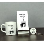 Mükemmel Kadını Bekleyen Erkek Üçlü Set (Kupa + Telefon Standı + Anahtarlık)