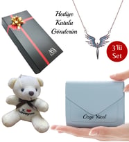 Kişiye Özel İsim Baskılı Kadın Deri Cüzdan Melek Kanadı Kolye ve Peluş Ayıcık Hediye Seti (Bebe Mavi)