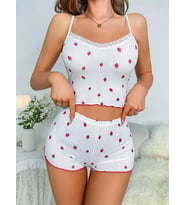 Arias Closet Beyaz Üstüne Çilek Desenli Askılı Şortlu Pijama Takımı