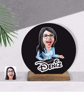 BK Gift Kişiye Özel Kadın Patron Karikatürlü Yuvarlak Ahşap Biblo-5