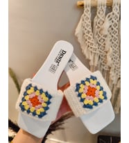 El Yapımı Motifli Terlik (Pembe-Mavi-Sarı-Beyaz)