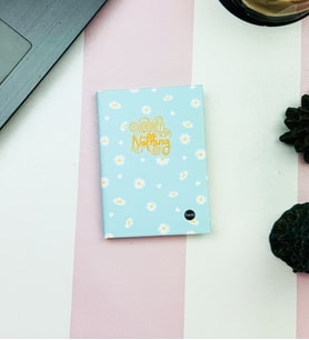 Regret Nothing Tasarımlı Sert Kapaklı Mini Defter