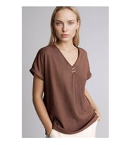 Defacto Regular Fıt V Yaka Bürümcük Kahverengi Kadın T-Shirt H1173AX/BN320