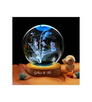Kişiye Özel Işıklı Ahşap Kaideli Sevimli Kedi Cam Küre 8cm*6cm