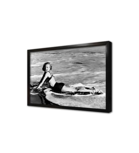 Marilyn Monroe Yüzerken Çekilmiş Çerçeveli Mdf Tablo