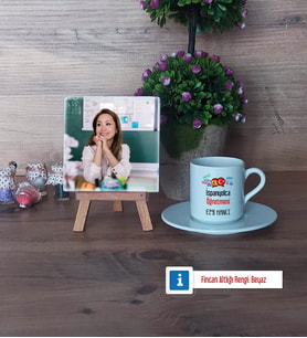 İspanyolca Öğretmeni Fotoğraflı Dekoratif Taş, Ahşap Altlıklı Türk Kahvesi Fincanı HediyeÖğretmenler Günü Hediyesi (Model 2)
