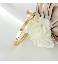 Kararmaz Paslanmaz Gold Renk Taşsız 316L Cartier Modeli Çelik Bileklik