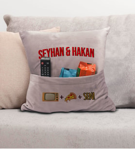 BK Gift Kişiye Özel Tasarımlı Organizer Kumanda ve Atıştırmalık Cepli Pembe Kırlent Yastık- 2, Ev Dekoru, Ev Hediyesi