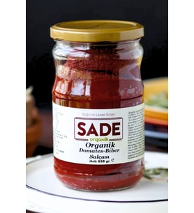 SADE ORGANİK DOMATES-BİBER SALÇASI 650 GR