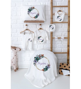 Pia Baby Premium İsim Baskılı Yenidoğan Kız Bebek Hediyelik %100 Pamuk Set 5012-02 (Ekru)