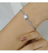 Baget Taşlı Kelepçe Model 925 Ayar Gümüş Kadın Bileklik