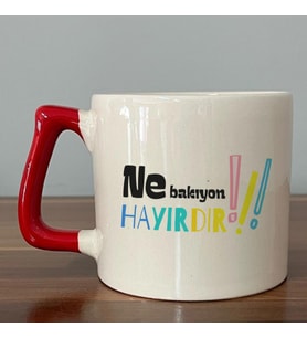 Ne Bakıyon Hayırdır Baskılı Kırmızı Kulplu D Kupa
