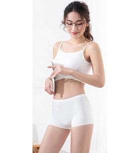 Kadın Dikişsiz Görünmez İz Yapmaz Mini Şort Boxer Beyaz