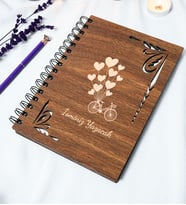 Kişiye Özel Kalp Balonlu Bisiklet Desenli Ahşap Kapaklı Defter - Ajanda - İsme Özel - A5 60 Yaprak (120 SAYFA) Hediyelik (Gümüş)
