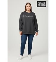 Kadın Büyük Beden El Yazılı California Baskılı Bisiklet Yaka ince Sweatshirt SPR26BSWK956-7
