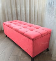 Çizgi Kapitoneli Sandıklı Puf 110 cm Siyah Ayak (Pembe)