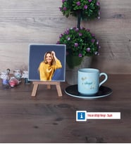 İsme Özel Doğum Günü Hediyesi Fotoğraflı Dekoratif Taş, Ahşap Altlıklı Türk Kahvesi Fincanı Hediye (Model 7)