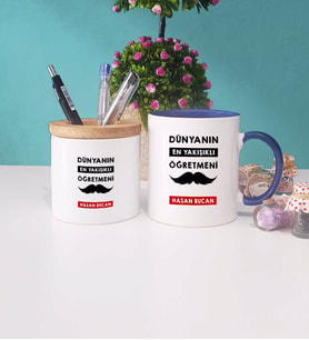 Dünyanın En Yakışıklı Öğretmeni Kupa Bardak Lacivert ve Kalemlik (Model 1)
