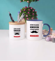 Dünyanın En Yakışıklı Öğretmeni Kupa Bardak Lacivert ve Kalemlik (Model 1)