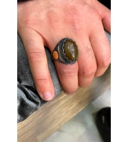 Oval Model Kehribar Taşlı Gümüş Erkek Yüzük