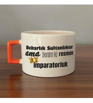 Bekarlık Sultanlıktır Ama Baskılı Turuncu Kulplu C Fincan