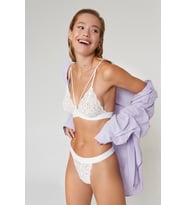 Velvet Dantelli Üçgen Pudra Bralet Takım (Beyaz)