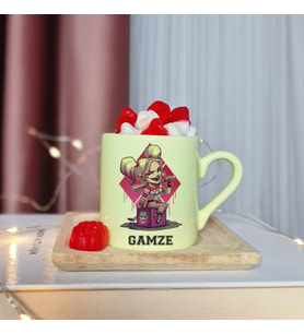 Harley Quinn Tasarımlı Kişiye Özel Sarı Türk Kahvesi Fincanı