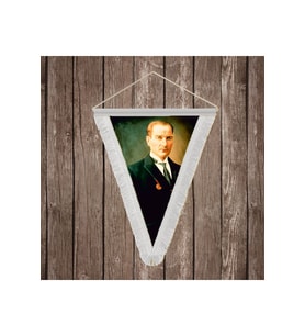 Başkumandan Gazi Mustafa Kemal Atatürk Beyaz Saçaklı Üçgen Flama Bayrak Hatıra Flama ATA7